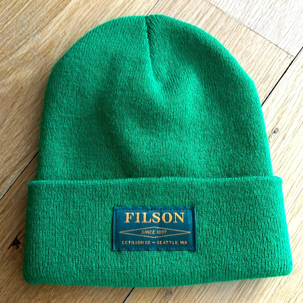 NWOT Men’s Filson winter hat in Kelly green